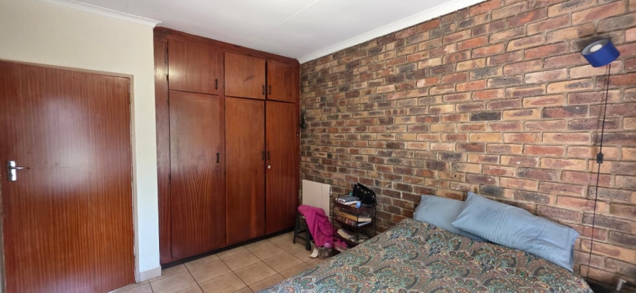 1 Bedroom Property for Sale in Meerhof North West